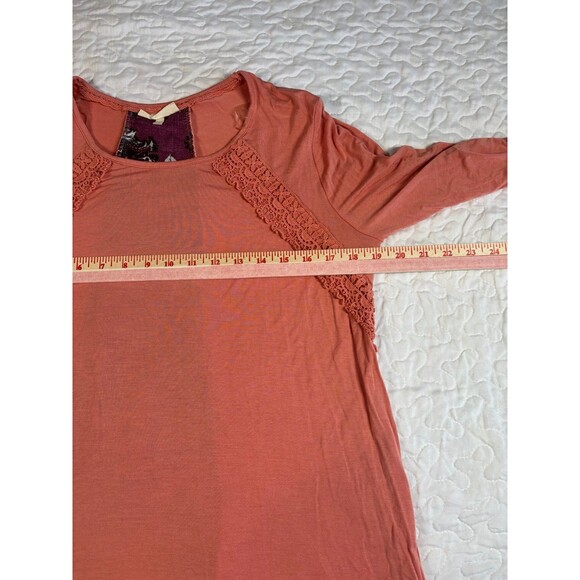 Tru Self Pink Lace 3/4 Sleeve Floral Back Flowy Loose fit Blouse size large - Picture 7 of 7